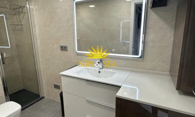 Location à long terme - Appartement - Alicante (Alacant)