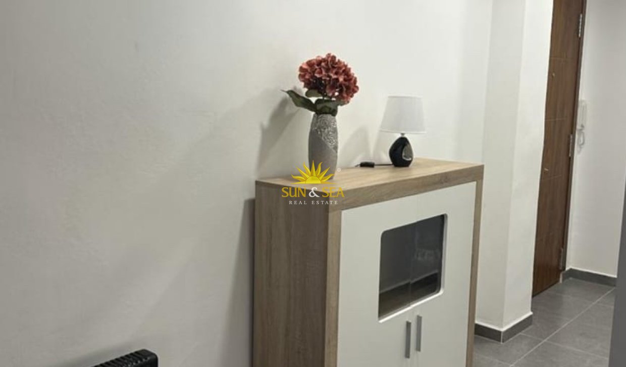 Location à long terme - Appartement - Alicante (Alacant)