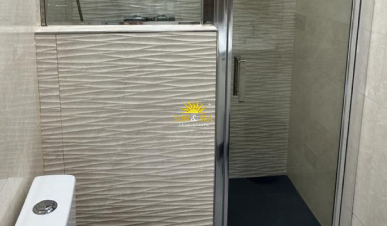 Location à long terme - Appartement - Alicante (Alacant)