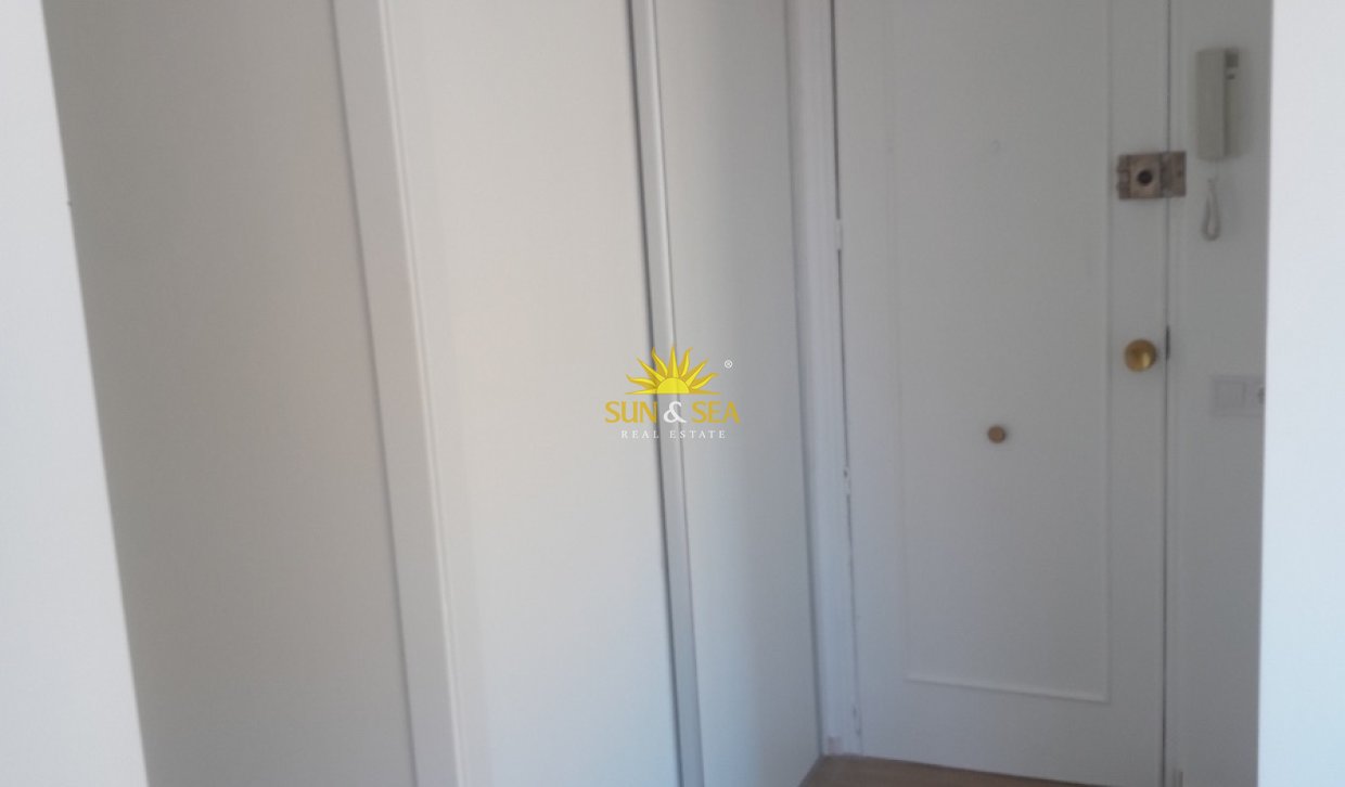 Location à long terme - Appartement - El Campello