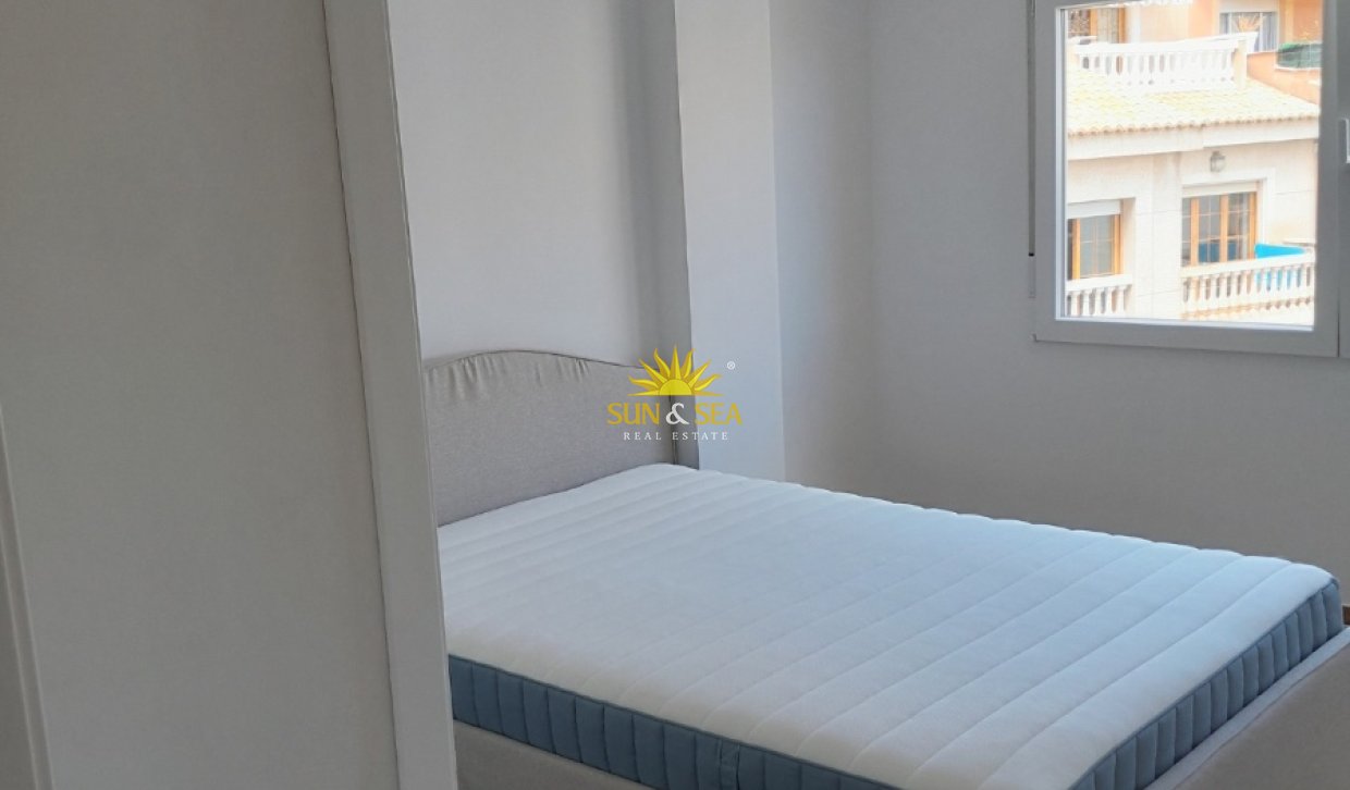 Location à long terme - Appartement - El Campello