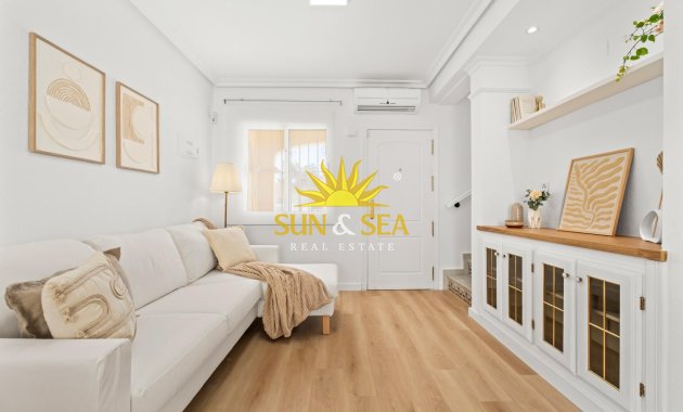 Revente - Villa / Semi détaché - Orihuela Costa - Lomas de Campoamor-Las Ramblas