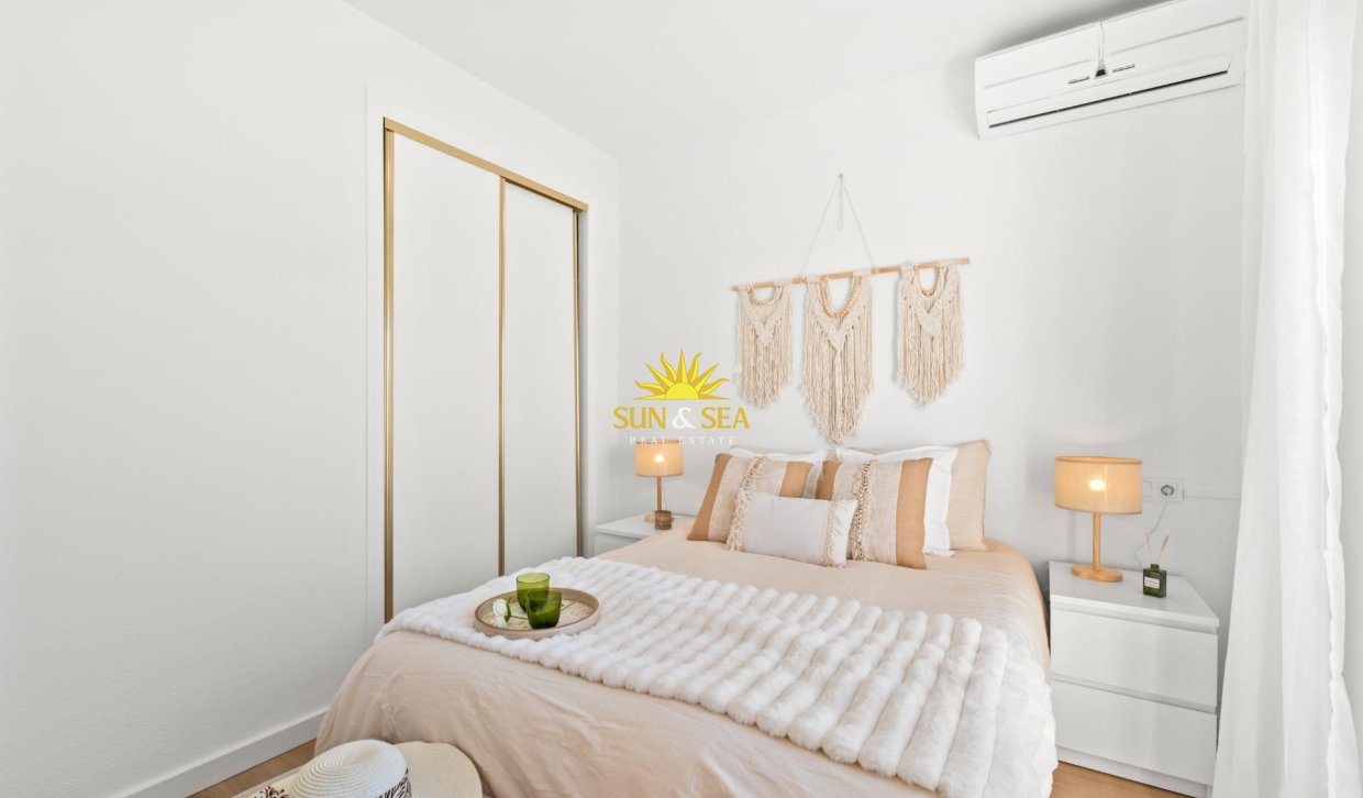 Revente - Villa / Semi détaché - Orihuela Costa - Lomas de Campoamor-Las Ramblas
