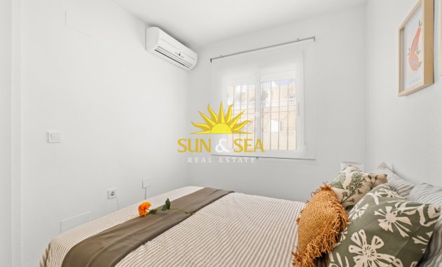 Revente - Villa / Semi détaché - Orihuela Costa - Lomas de Campoamor-Las Ramblas