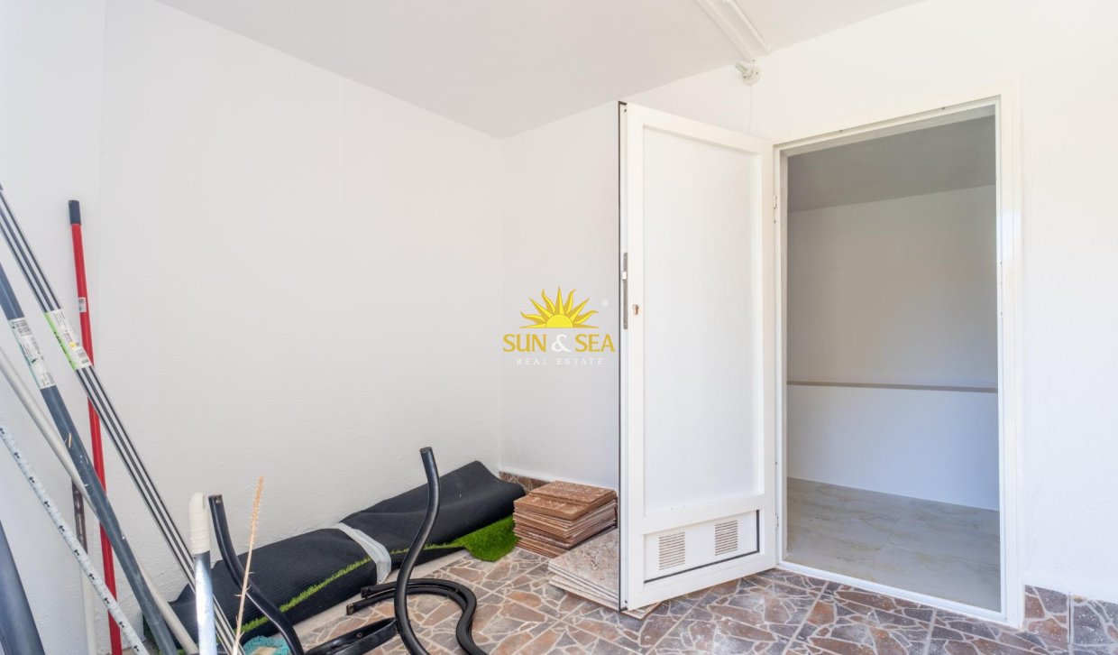Revente - Villa / Semi détaché - Orihuela Costa - Lomas de Campoamor-Las Ramblas