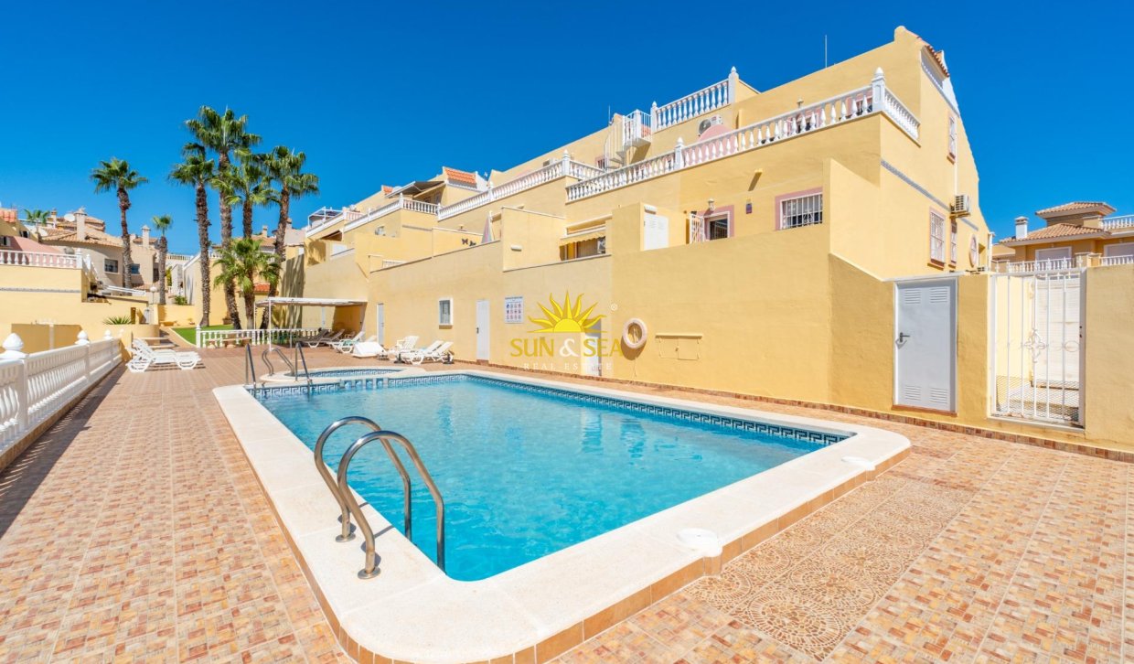 Revente - Villa / Semi détaché - Orihuela Costa - Lomas de Campoamor-Las Ramblas