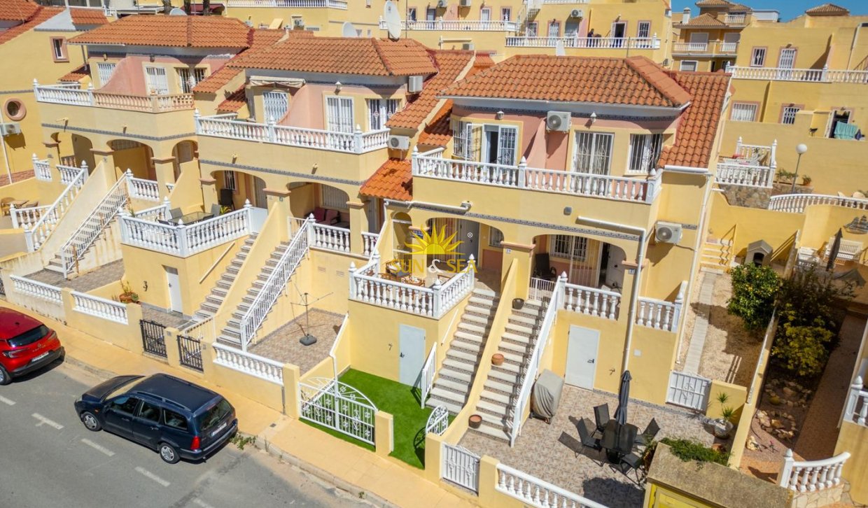 Revente - Villa / Semi détaché - Orihuela Costa - Lomas de Campoamor-Las Ramblas