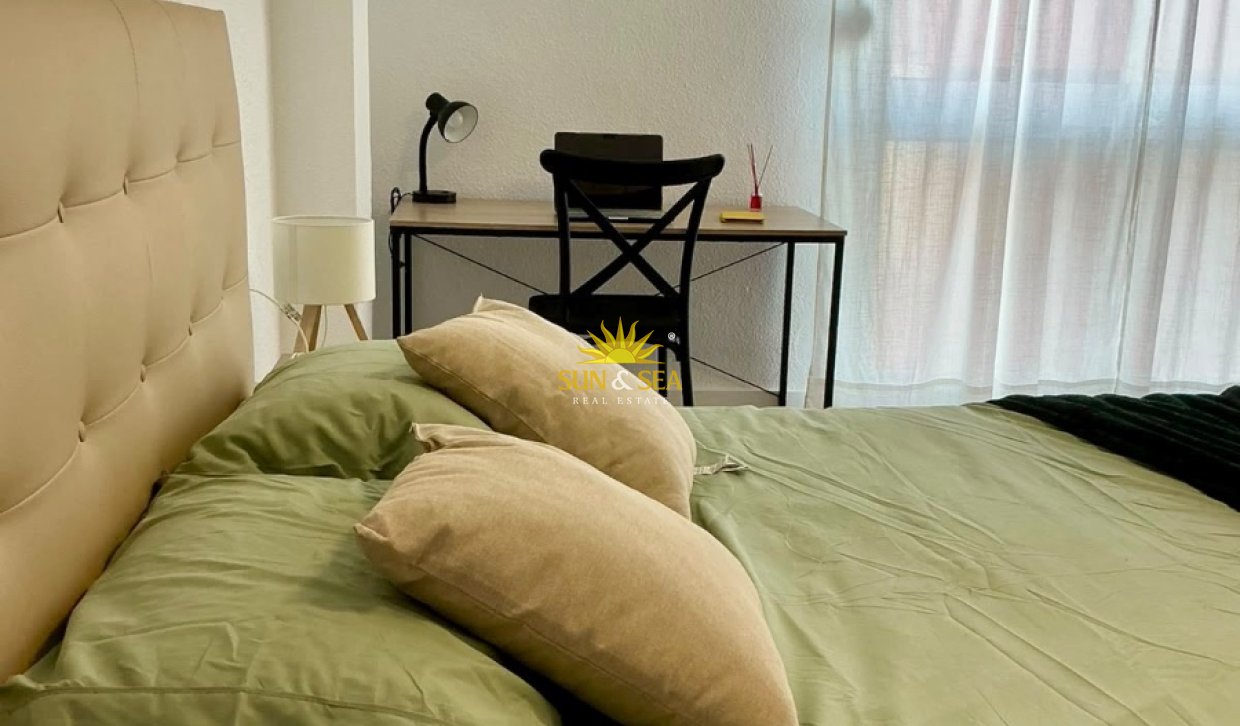 Location à long terme - Appartement - Alicante - Carolinas Altas