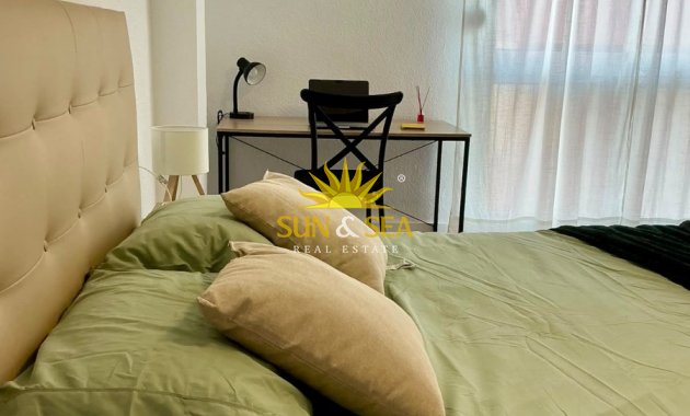 Location à long terme - Appartement - Alicante - Carolinas Altas