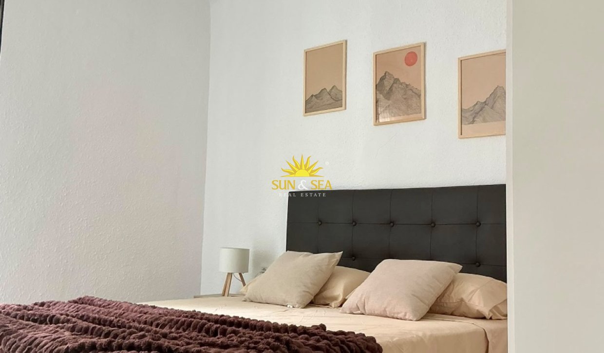 Location à long terme - Appartement - Alicante - Carolinas Altas