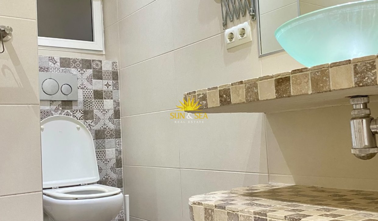 Location à long terme - Appartement - Alicante - Carolinas Altas