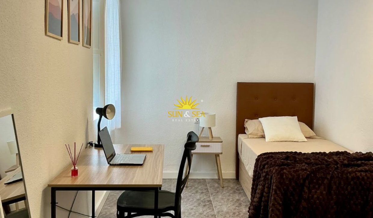 Location à long terme - Appartement - Alicante - Carolinas Altas