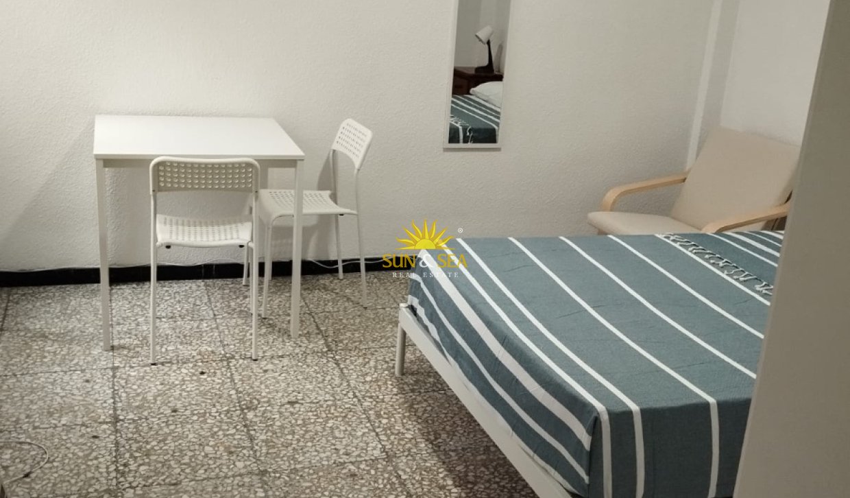 Location à long terme - Appartement - Alicante - La Florida