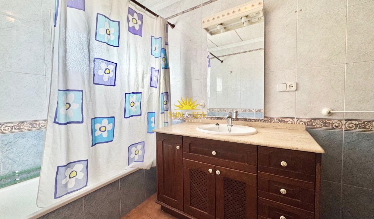 Location à long terme - Duplex - Dolores