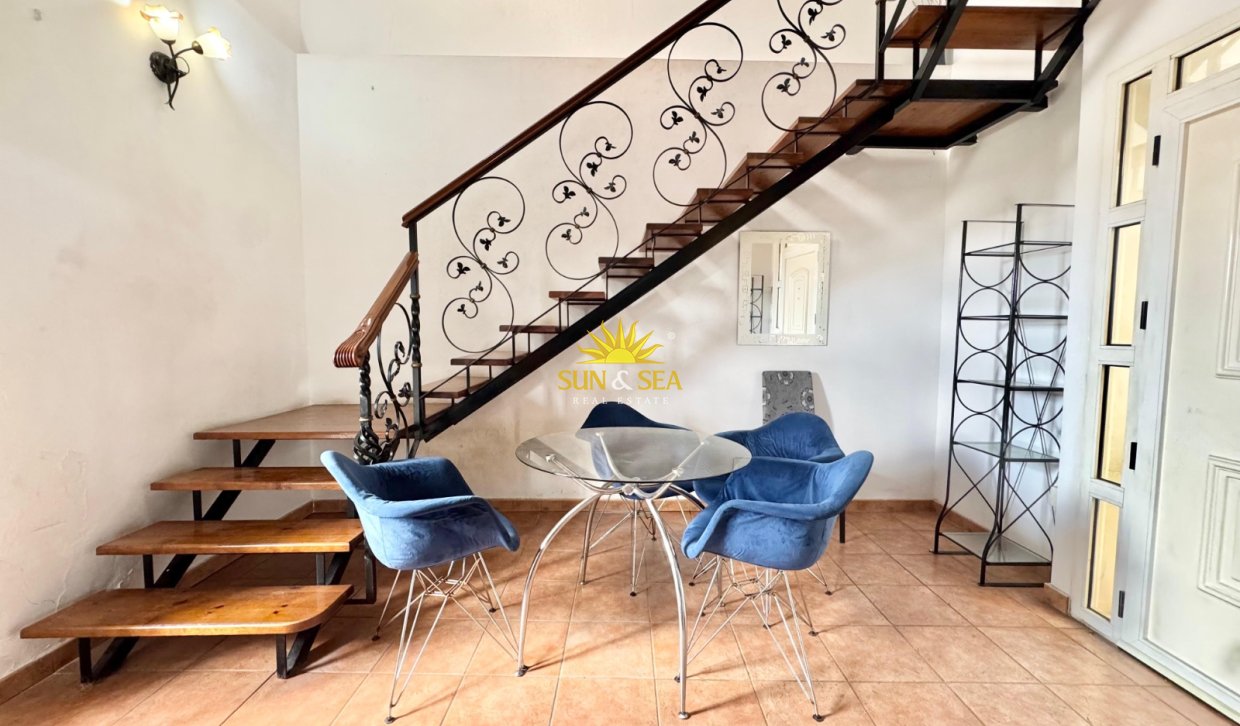 Location à long terme - Duplex - Dolores