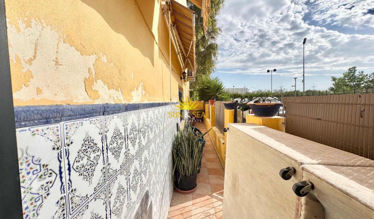 Location à long terme - Duplex - Dolores