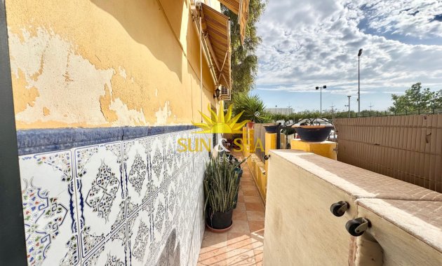 Location à long terme - Duplex - Dolores