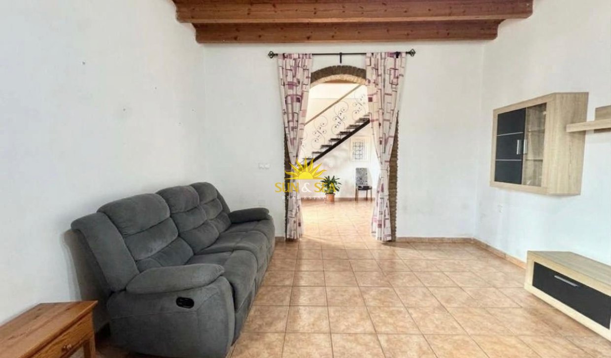 Location à long terme - Duplex - Dolores