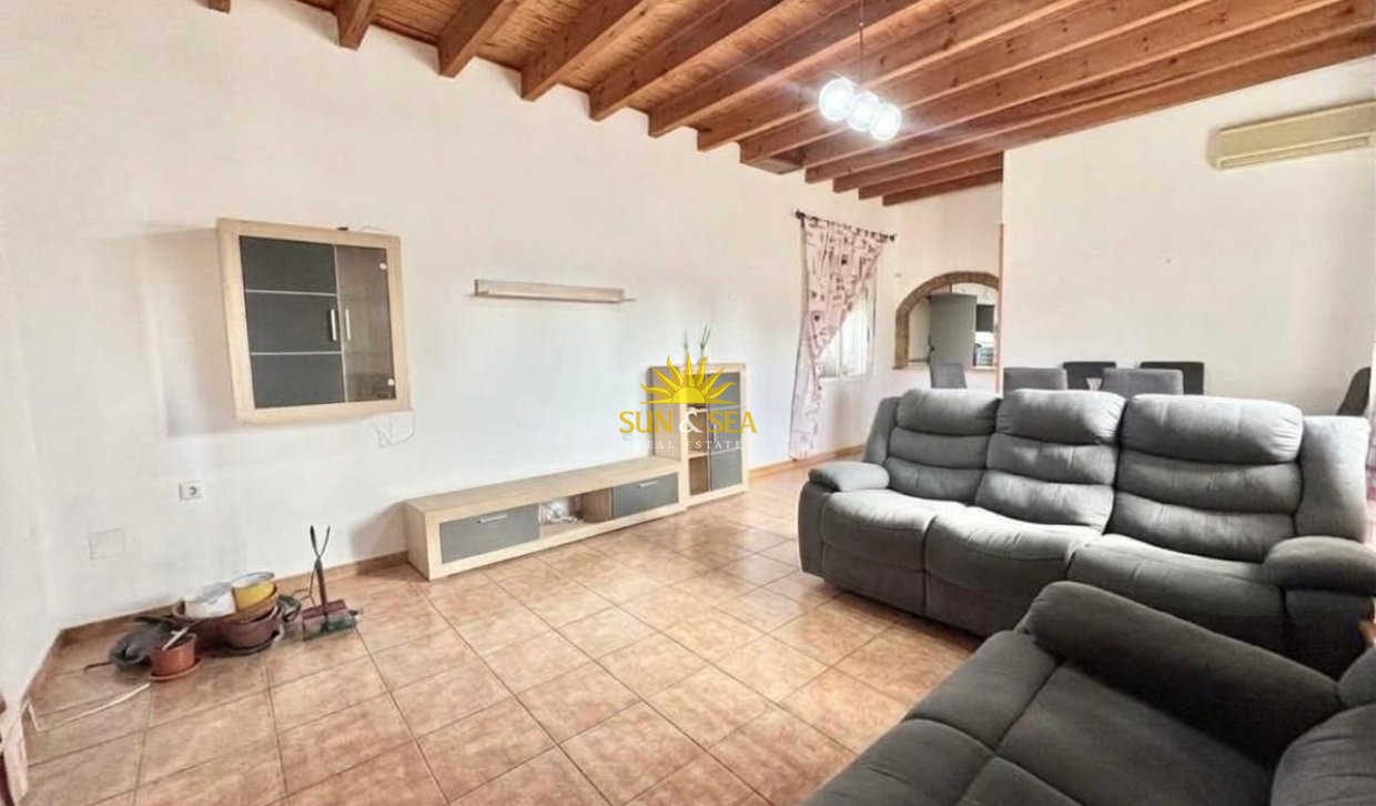 Location à long terme - Duplex - Dolores