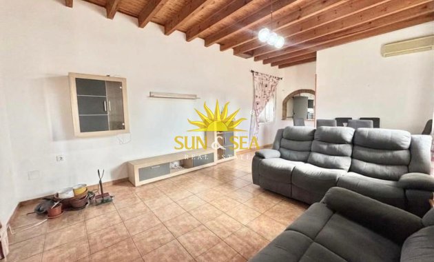 Location à long terme - Duplex - Dolores