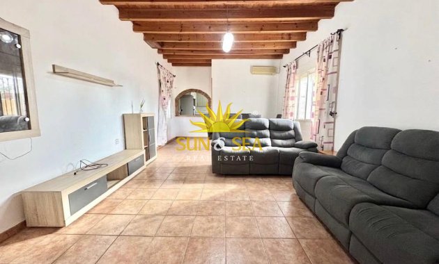 Location à long terme - Duplex - Dolores