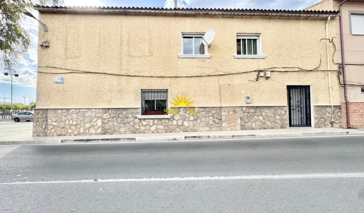 Location à long terme - Duplex - Dolores