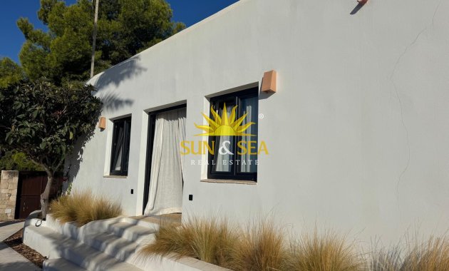 Location à long terme - Villa - Jávea