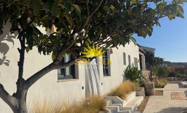 Location à long terme - Villa - Jávea
