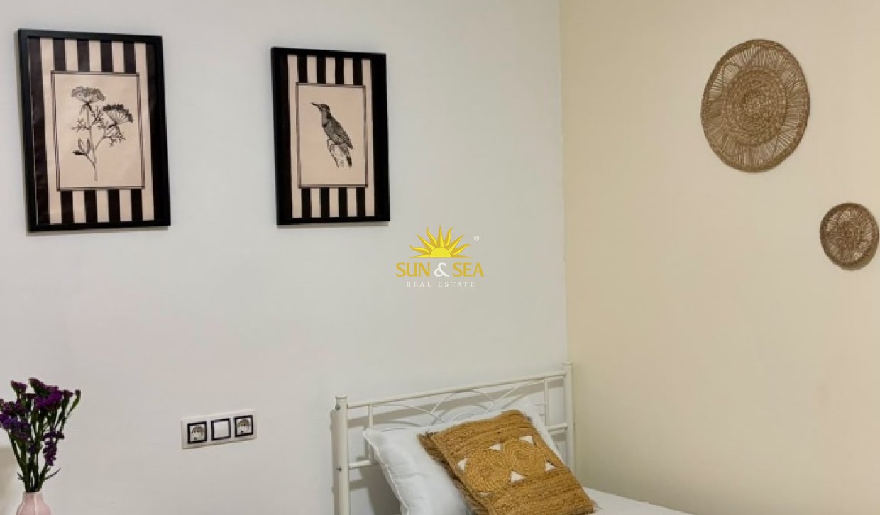 Location à long terme - Appartement - Alicante (Alacant)
