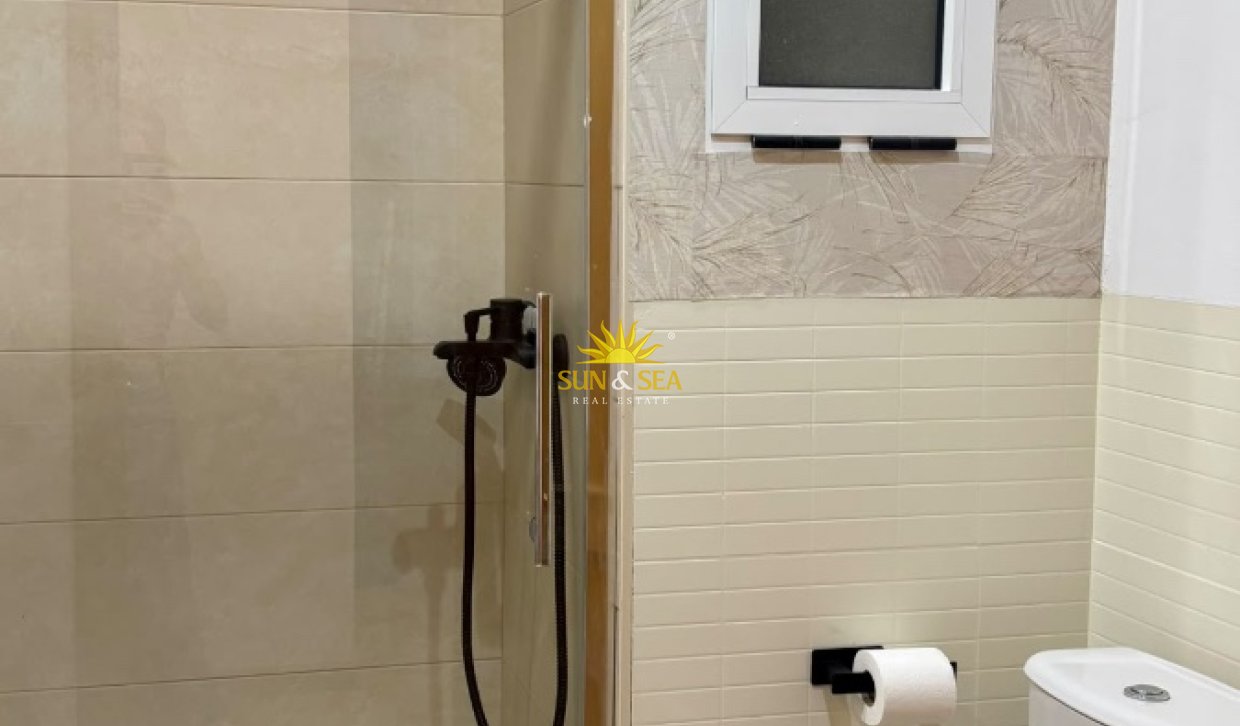 Location à long terme - Appartement - Alicante (Alacant)