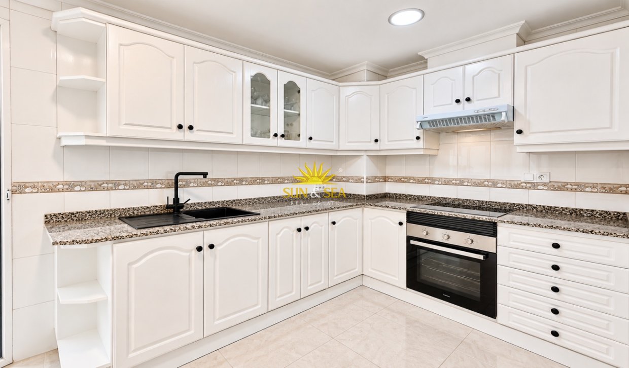 Location à long terme - Appartement - Alicante (Alacant)