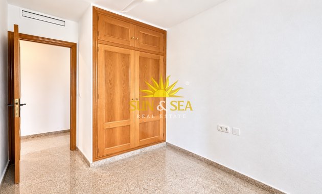 Location à long terme - Appartement - Alicante (Alacant)