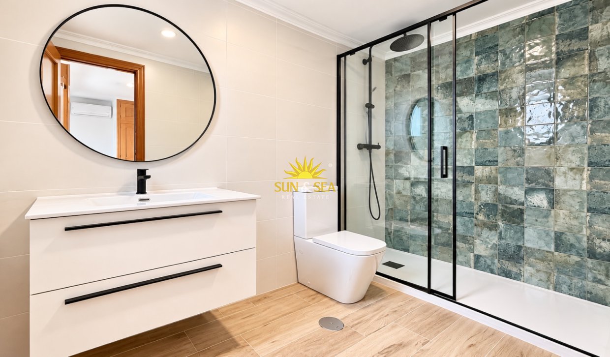 Location à long terme - Appartement - Alicante (Alacant)