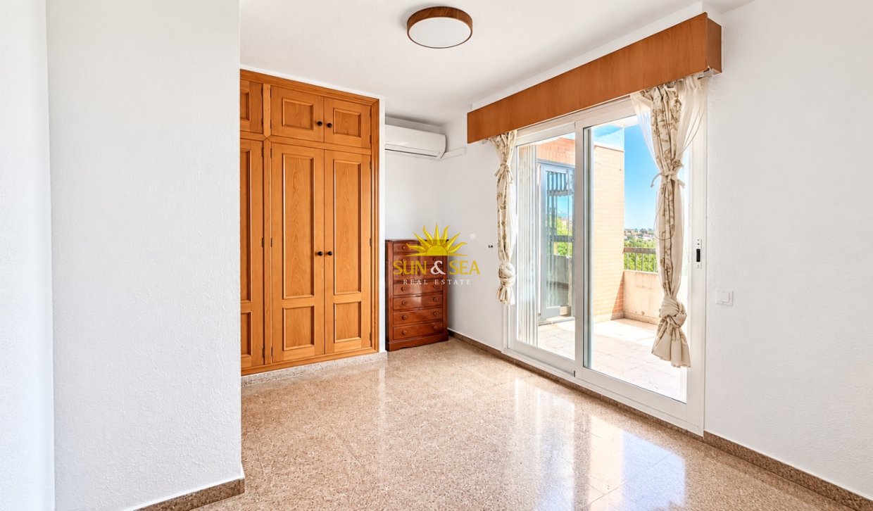 Location à long terme - Appartement - Alicante (Alacant)