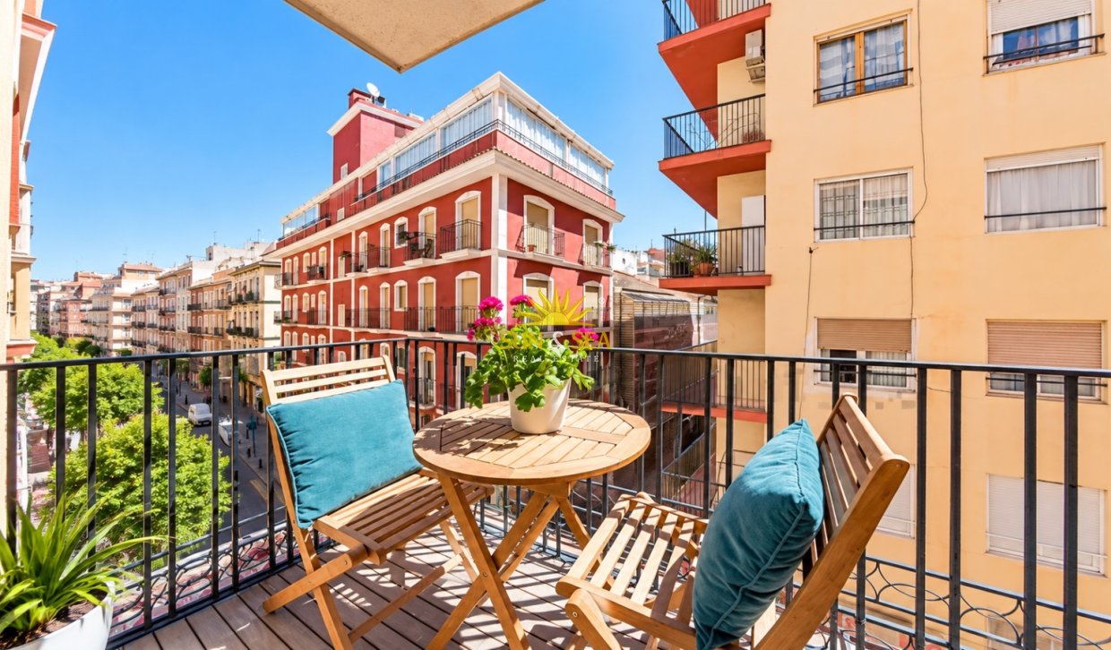 Location à long terme - Penthouse - Alicante (Alacant)