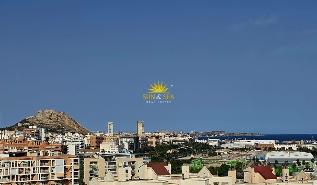 Location à long terme - Penthouse - Alicante (Alacant)
