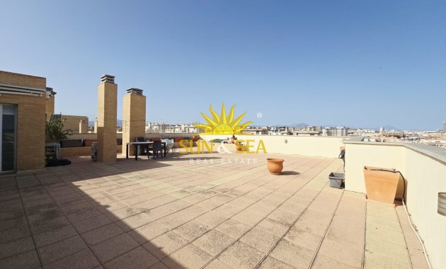 Location à long terme - Penthouse - Alicante (Alacant)