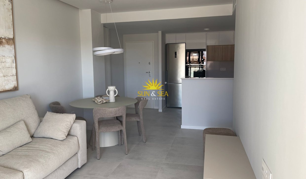 Neue Gebäude - Wohnung - Mil Palmeras