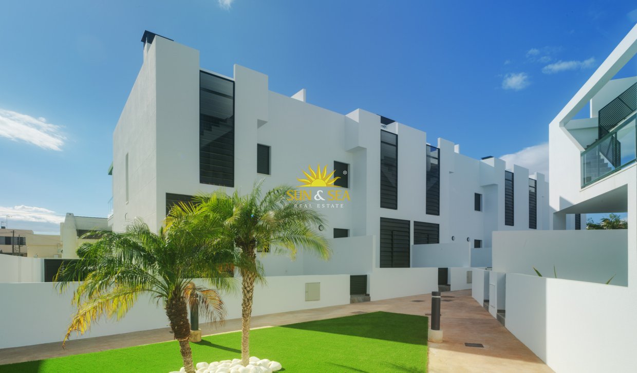 Neue Gebäude - Wohnung - Mil Palmeras