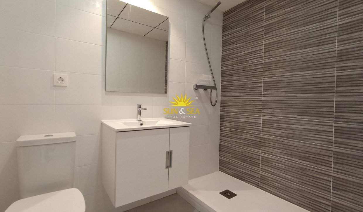 Neue Gebäude - Wohnung - Mil Palmeras