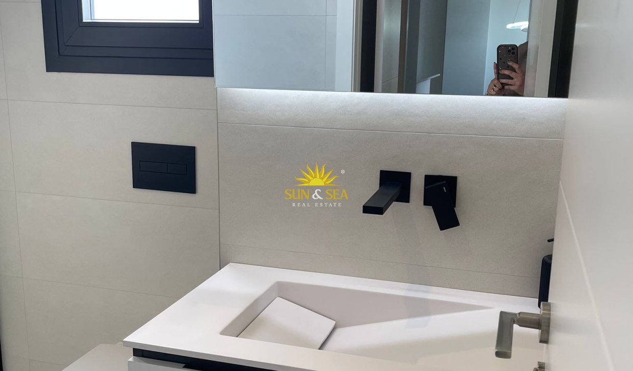Neue Gebäude - Wohnung - Mil Palmeras