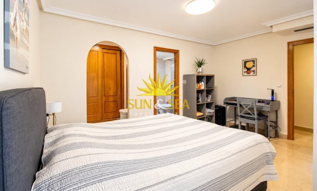 Reventa - Apartamento - Torrevieja - torrevieja