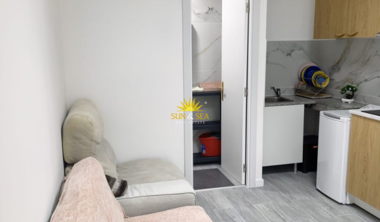 Lange Termijn Verhuur - Studio apartment - Alicante (Alacant)