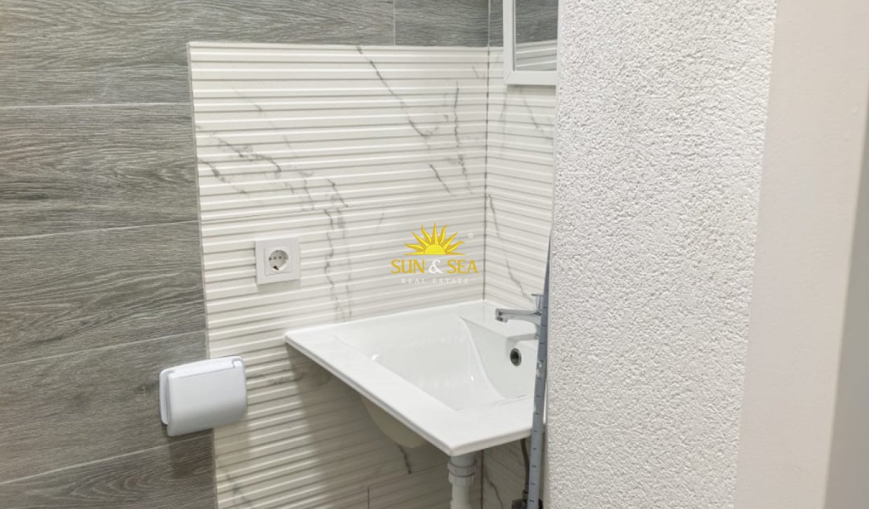 Lange Termijn Verhuur - Studio apartment - Alicante (Alacant)
