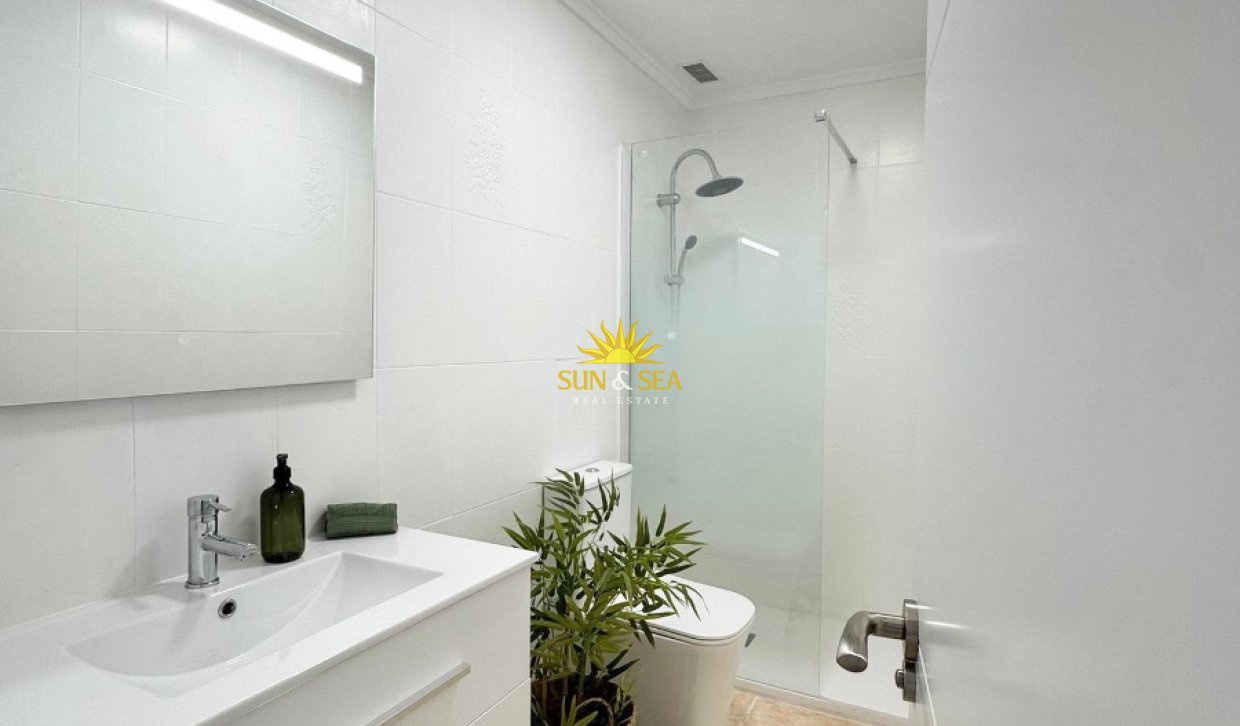 Wiederverkauf - Wohnung - Torrevieja - torrevieja