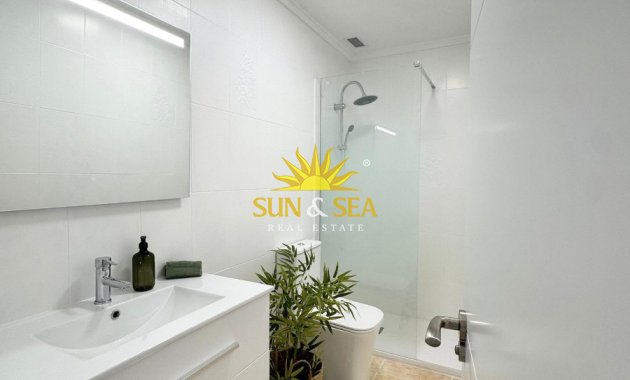 Wiederverkauf - Wohnung - Torrevieja - torrevieja