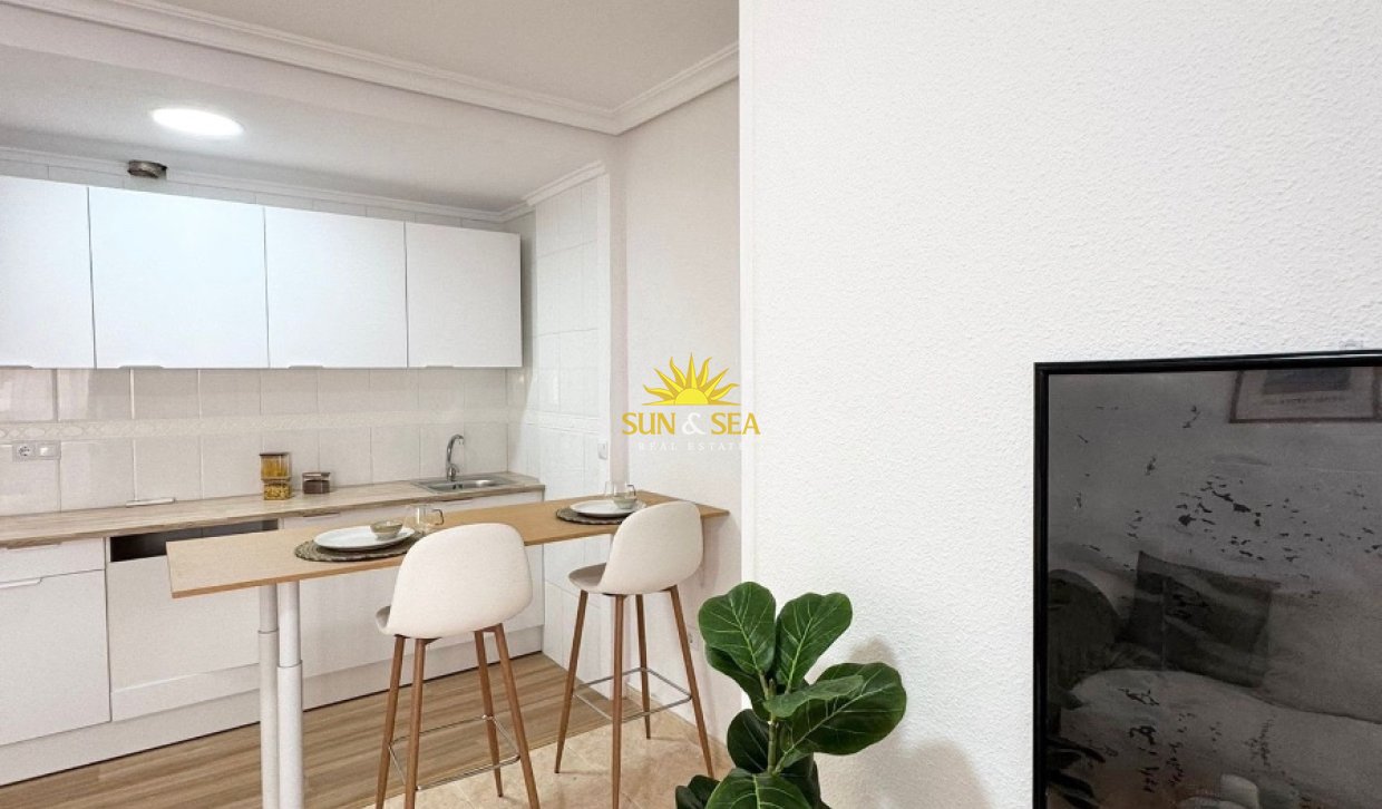 Wiederverkauf - Wohnung - Torrevieja - torrevieja