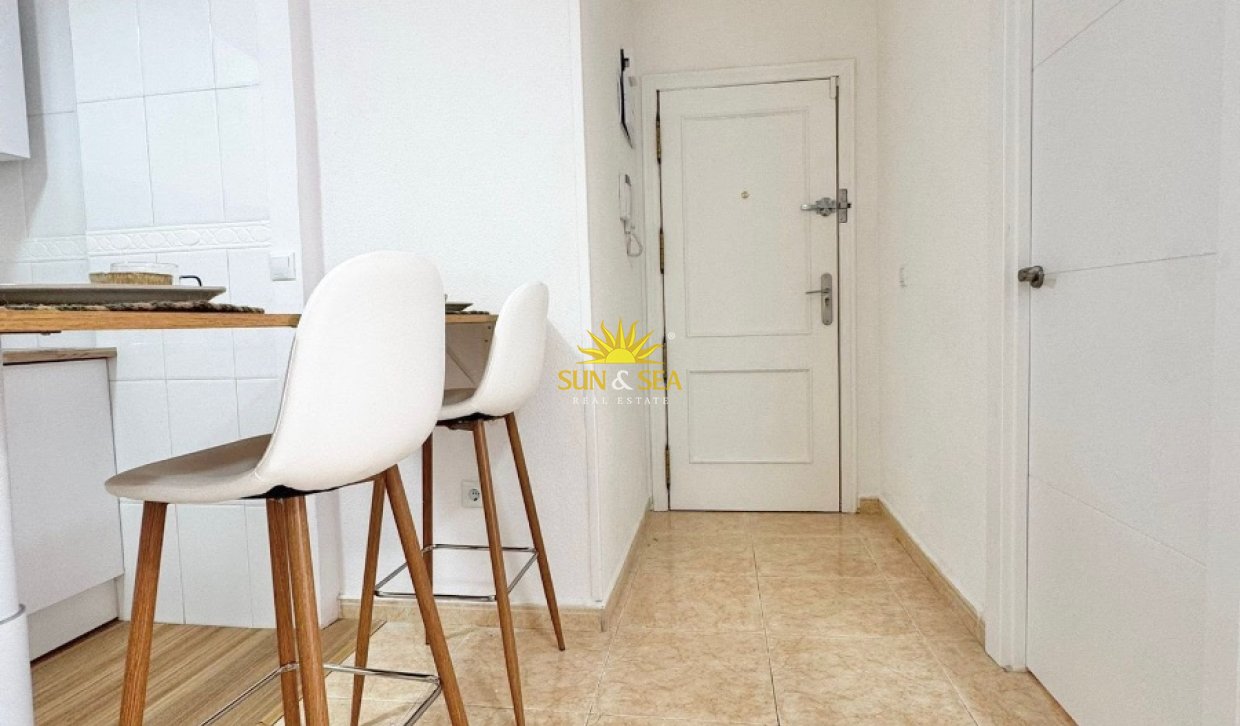 Wiederverkauf - Wohnung - Torrevieja - torrevieja