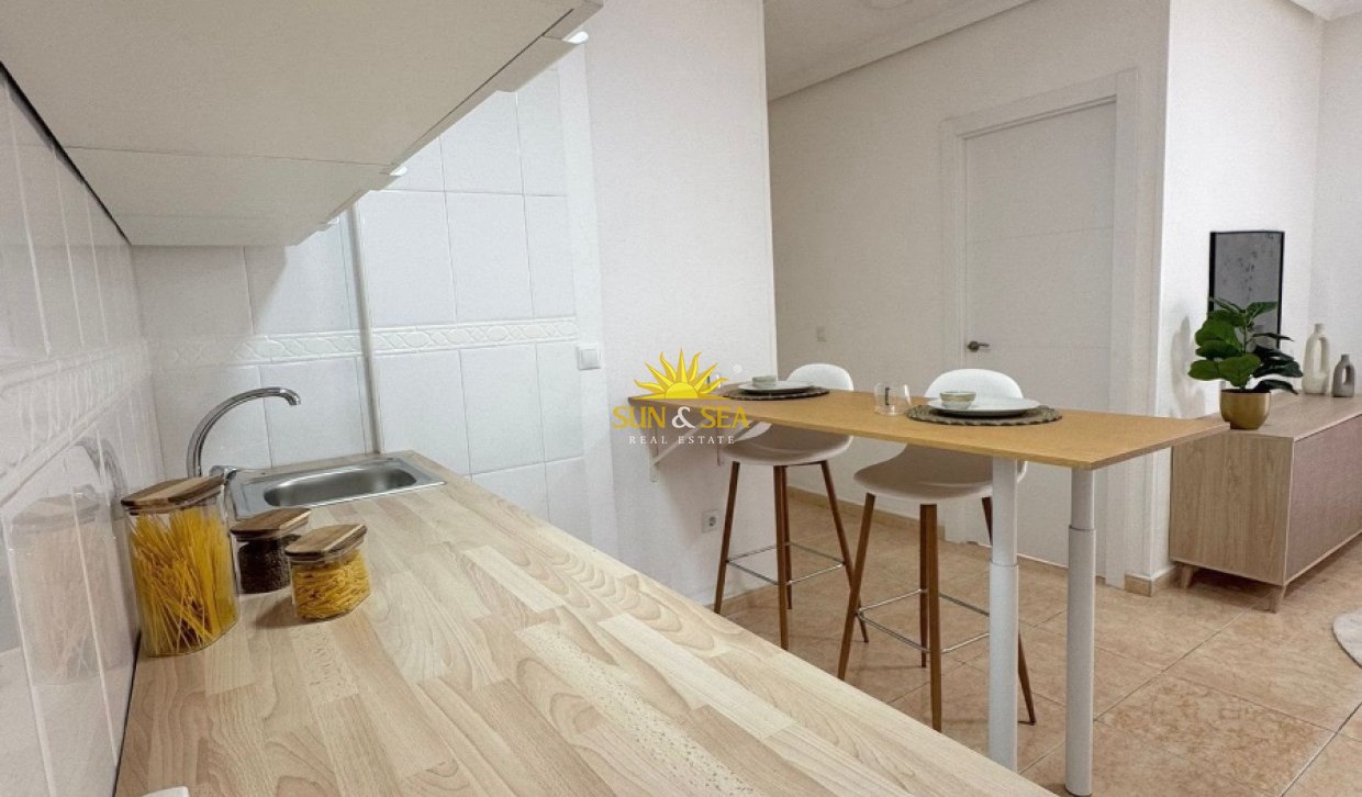 Wiederverkauf - Wohnung - Torrevieja - torrevieja