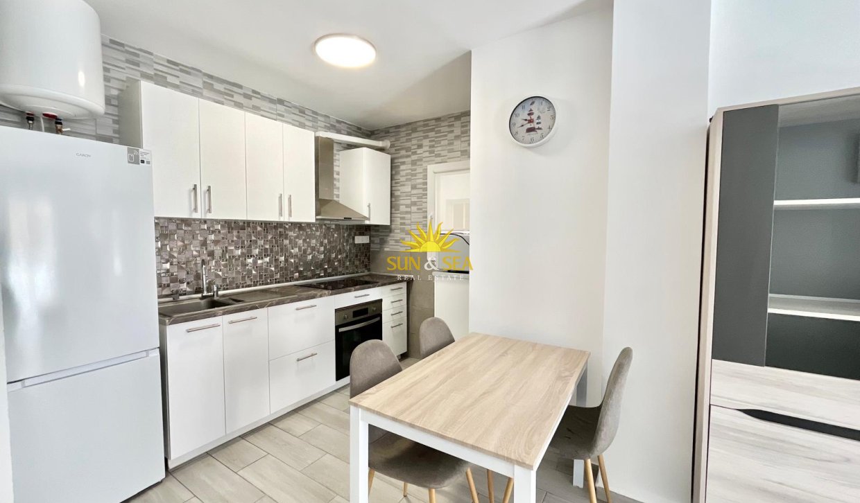 Langfristige Vermietung - Wohnung - Torrevieja - Centro